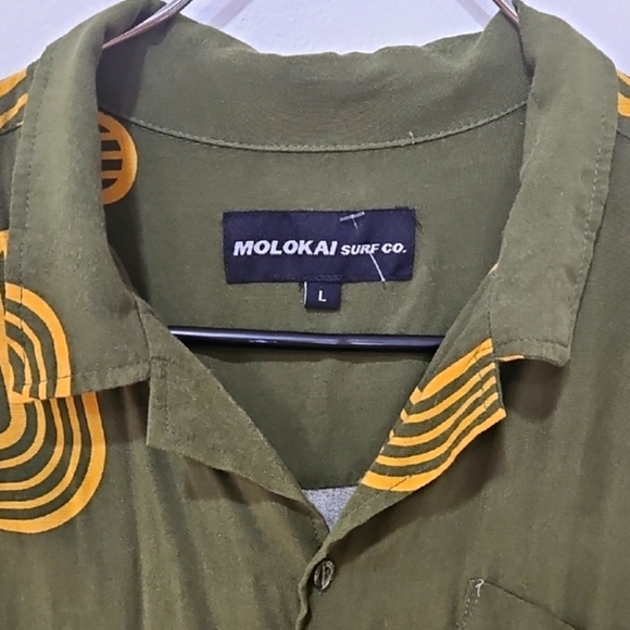 Molokai Men's Olive Cactus Print Casual Shirt - Picture 5 of 6